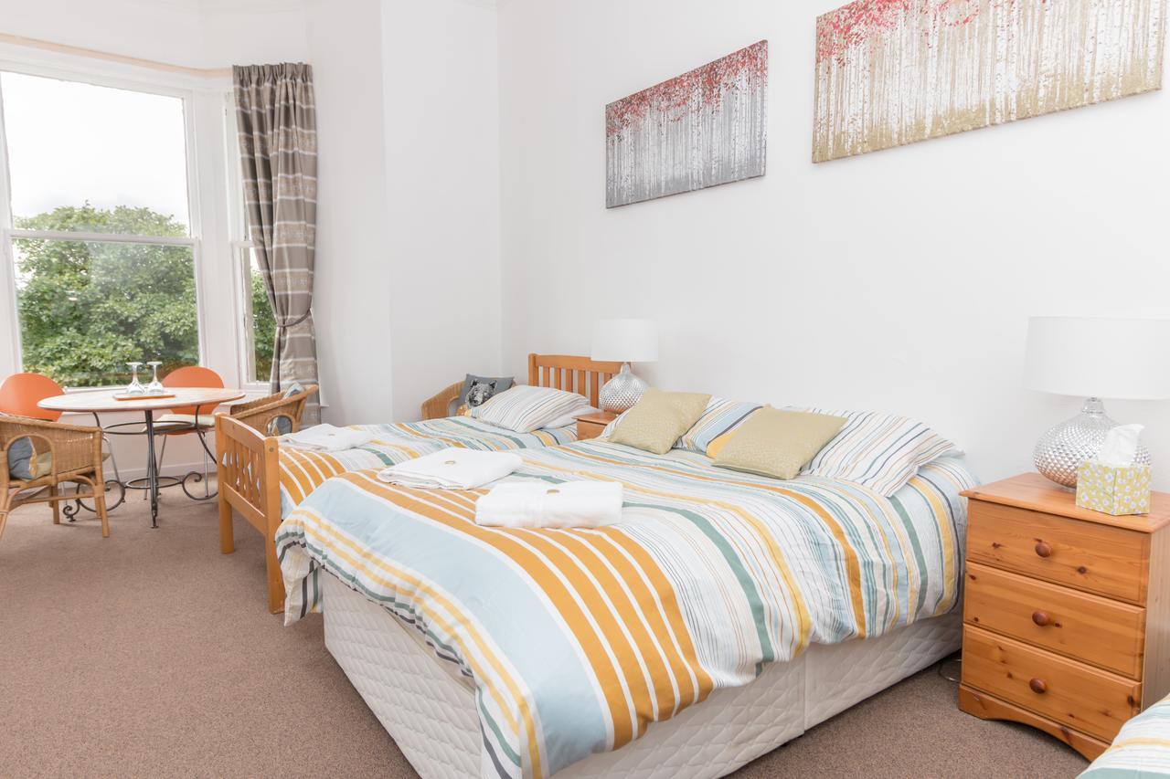 Strathdon Guest House Данди Экстерьер фото
